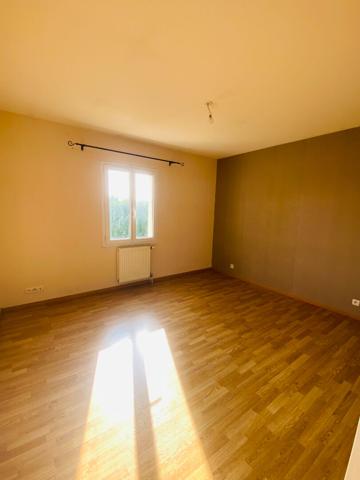 Maison Amilly 4 pièce(s) 105 m2