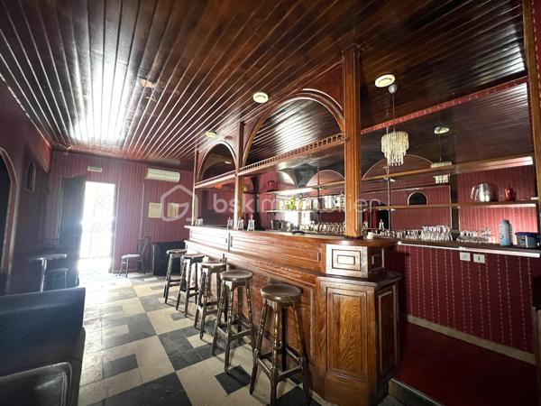 Local d activites de 45 m²