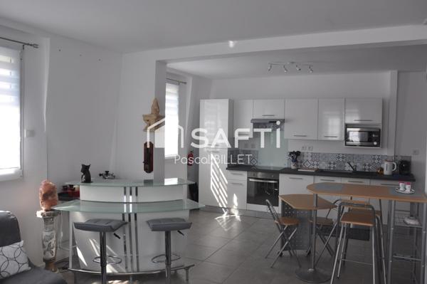 Proche de nos belles plages 2mn  et bien situe dans un cadre agréable.