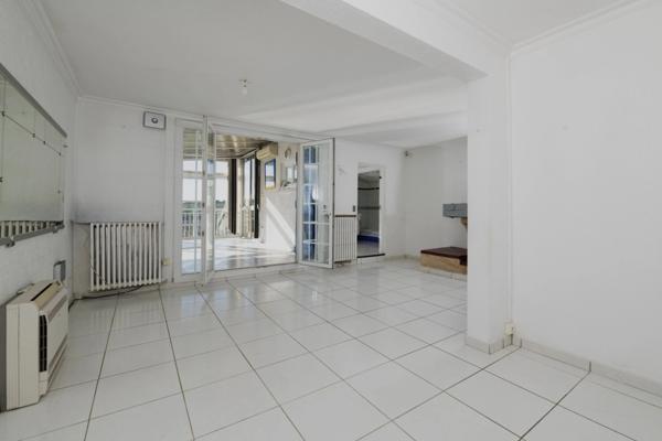 Les Pennes Mirabeau Jas de Rhodes Maison de 98 m2 au calme sans vis à vis belle vue sur végétation 426 m2 de terrain