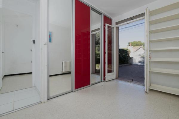 Les Pennes Mirabeau Jas de Rhodes Maison de 98 m2 au calme sans vis à vis belle vue sur végétation 426 m2 de terrain