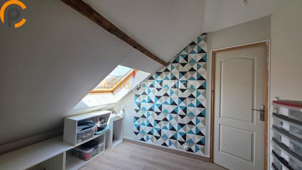 Vente
                Maison90 m² - 6 Pièces -
                    VILLENEUVE D ASCQ (59493)