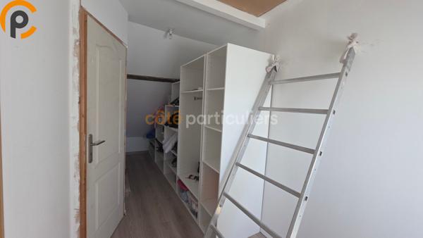Vente
                Maison90 m² - 6 Pièces -
                    VILLENEUVE D ASCQ (59493)