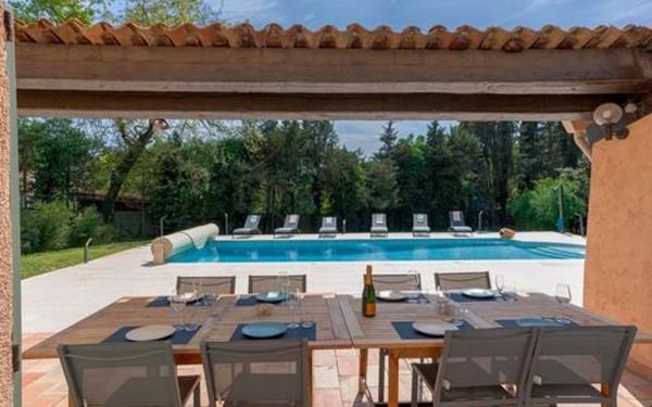 Maison à vendre    5 pièces • 190,96 m2 Mougins