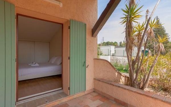 Maison à vendre    5 pièces • 190,96 m2 Mougins