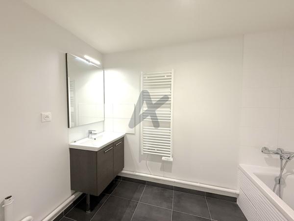 RARE CHASSIEU T2 48m2 Terrasse 13m2