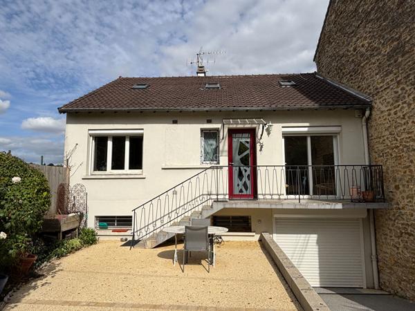 Maison 5 pièces à vendre à Pontoise - Secteur Saint Martin 425 000 € **  - Référence  11324