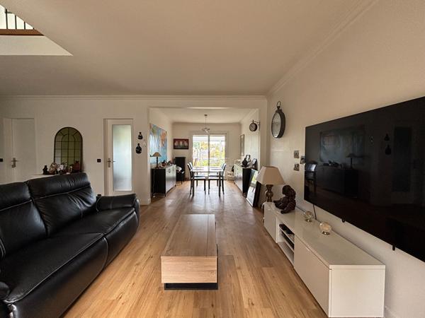 Maison 5 pièces à vendre à Pontoise - Secteur Saint Martin 425 000 € **  - Référence  11324