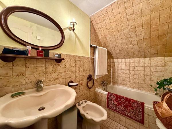 Ancienne ferme rénovée à proximité de  Mamers 10 pièce(s) 230 m2