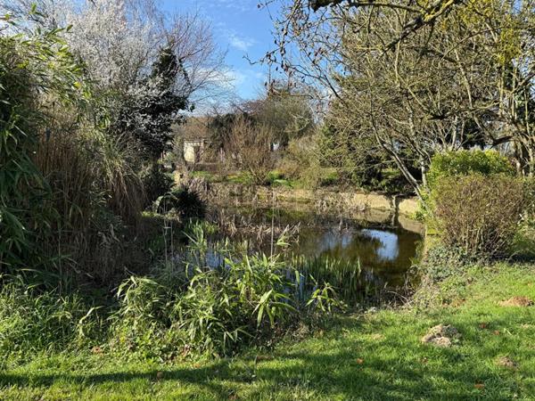 Ancienne ferme rénovée à proximité de  Mamers 10 pièce(s) 230 m2