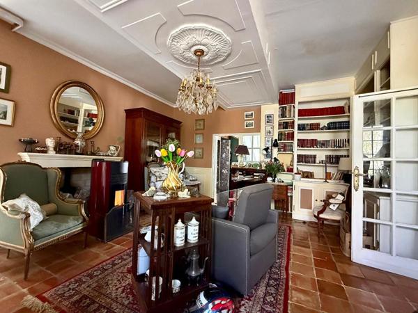 Ancienne ferme rénovée à proximité de  Mamers 10 pièce(s) 230 m2