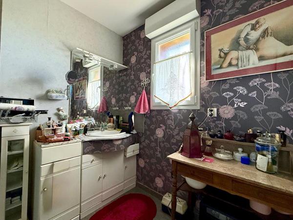 Ancienne ferme rénovée à proximité de  Mamers 10 pièce(s) 230 m2