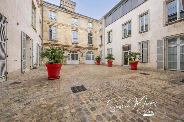 Grand T4 avec terrasses et place de parking au cœur de Bordeaux