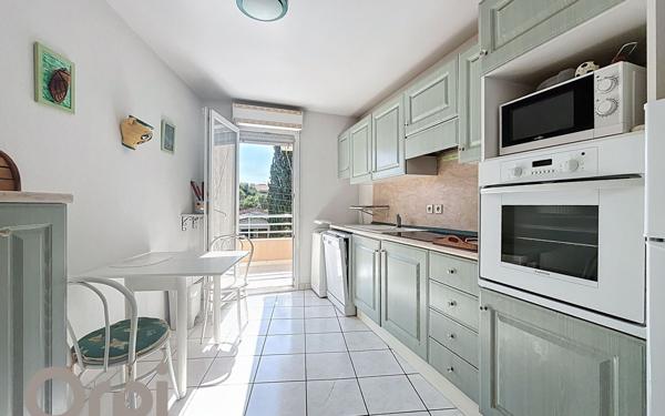 Appartement à vendre    3 pièces • 73 m2 Fréjus