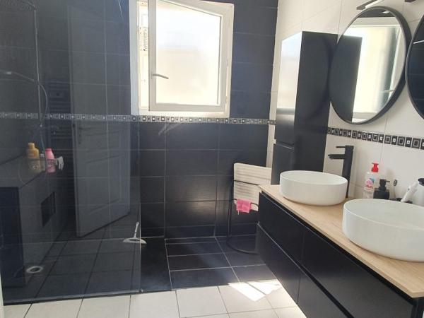 Maison plain-pied Boutenac-Touvent 104 m²