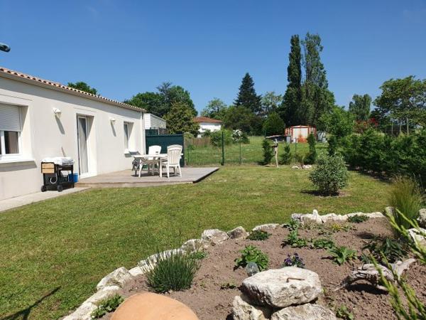 Maison plain-pied Boutenac-Touvent 104 m²