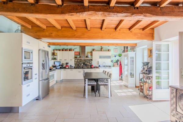Vente Maison de luxe Meximieux 10 Pièces 356 m²