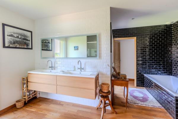 Vente Maison de luxe Meximieux 10 Pièces 356 m²