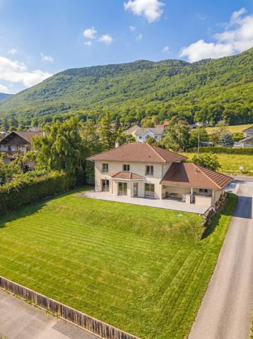 Vente Maison de luxe Divonne-les-Bains 6 Pièces 170 m²
