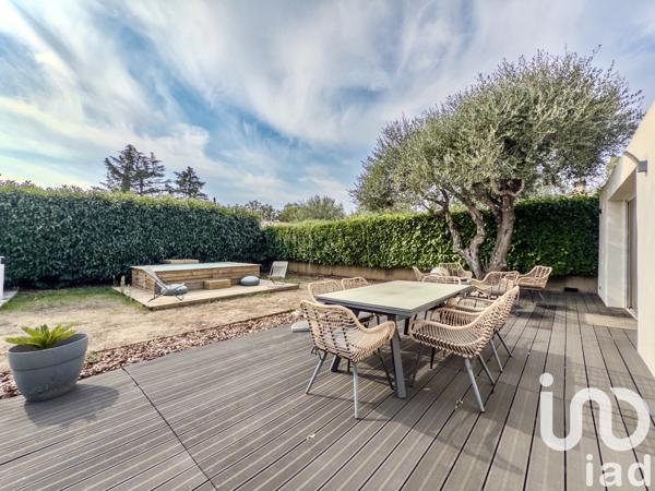 Maison à vendre 4 pièces 104 m² Saint-Cézaire-sur-Siagne