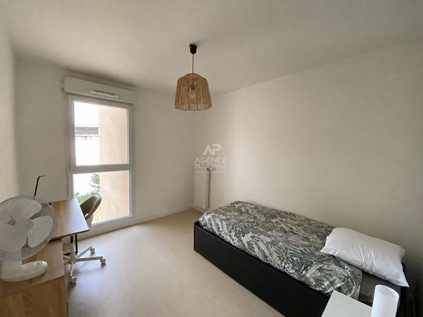 Appartement Cergy 4 pièce(s) 77 m2 Loyer 1 450 €/mois charges comprises **  - Référence  MG11298