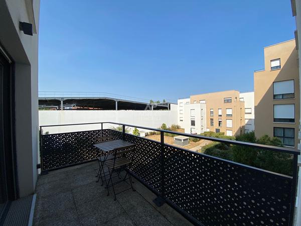 Appartement Cergy 4 pièce(s) 77 m2 Loyer 1 450 €/mois charges comprises **  - Référence  MG11298