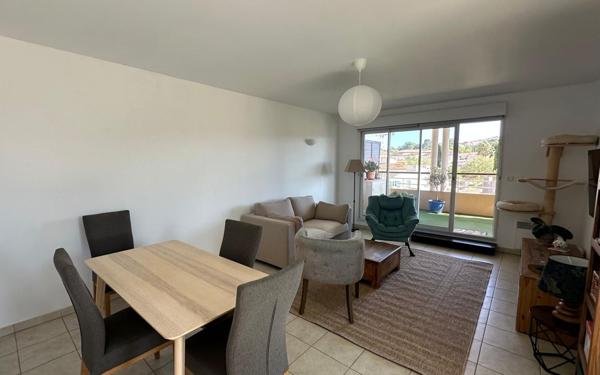 Appartement à vendre    4 pièces • 87 m2 Six-Fours-les-Plages