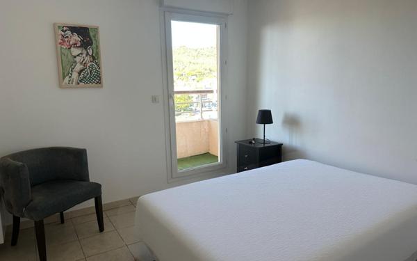 Appartement à vendre    4 pièces • 87 m2 Six-Fours-les-Plages