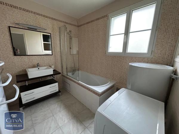 Appartement à louer 2 pièces 50.68m² Beauvais (60000)