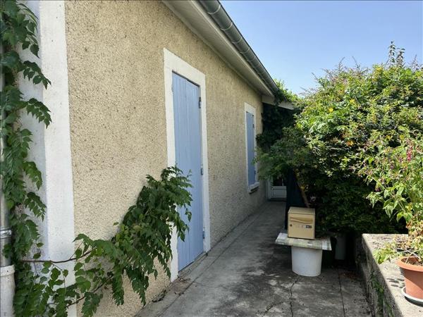 Immeuble à vendre |  Monflanquin |  195 m²