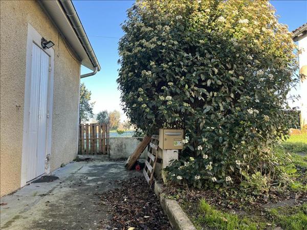 Immeuble à vendre |  Monflanquin |  195 m²