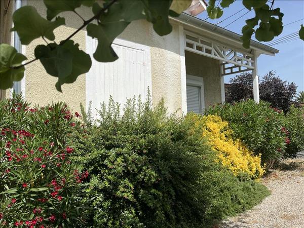 Immeuble à vendre |  Monflanquin |  195 m²