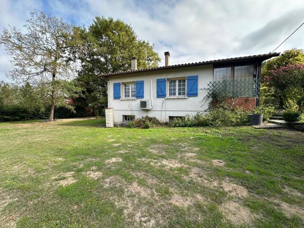 Maison landaise typique, lumineuse et paisible.