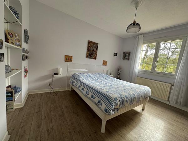 Maison landaise typique, lumineuse et paisible.