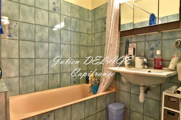 Idéal investissement locatif T2 EMBRUN proche du centre ville (05)