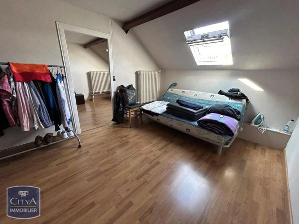Maison à louer 4 pièces 124.6m² Châteauneuf-sur-Cher (18190)