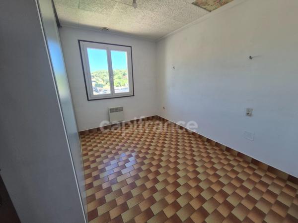 A vendre Villa 4 faces 157m2+T3 indépendant+piscine+Terrain 1200m2-Vue imprenable sur la pinède-Nissan-lez-ensérune (34440)