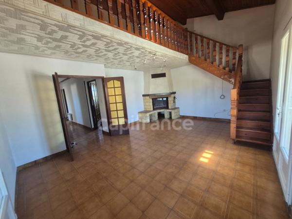 A vendre Villa 4 faces 157m2+T3 indépendant+piscine+Terrain 1200m2-Vue imprenable sur la pinède-Nissan-lez-ensérune (34440)