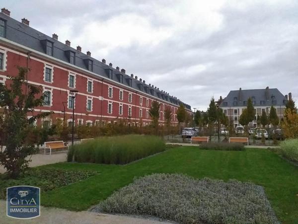 Appartement à louer 3 pièces 69.39m² Arras (62000)
