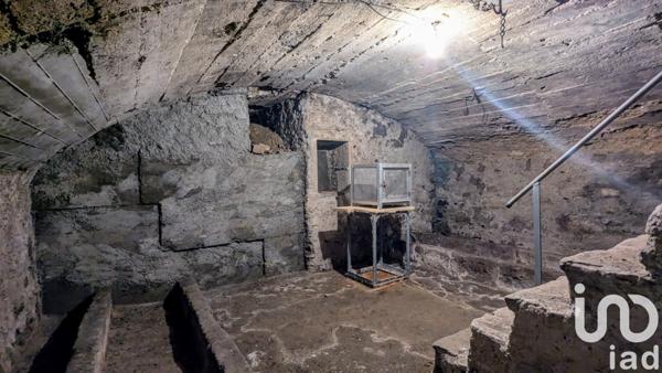 Maison de village 5 pièces de 120 m² à Saint-Germain-Lembron (63340)