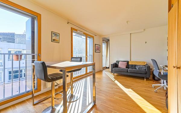 Appartement à vendre    2 pièces • 38,10 m2 Paris 20