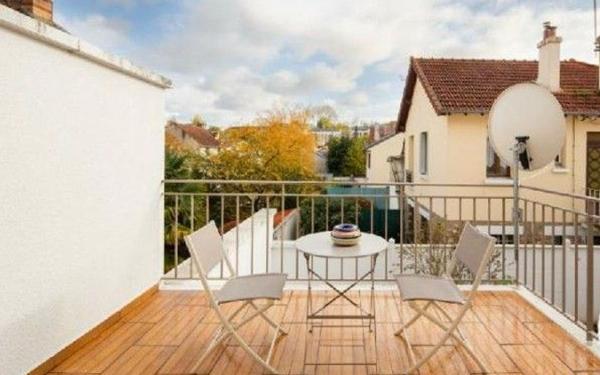 Maison à vendre    8 pièces •  Viroflay