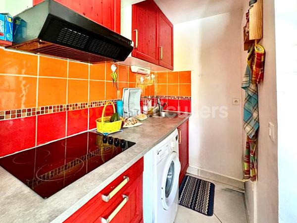 Vente
                Appartement27,97 m² - 2 Pièces -
                    Saint-François (97118)