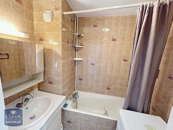 Appartement à louer 2 pièces 39.18m² Auray (56400)