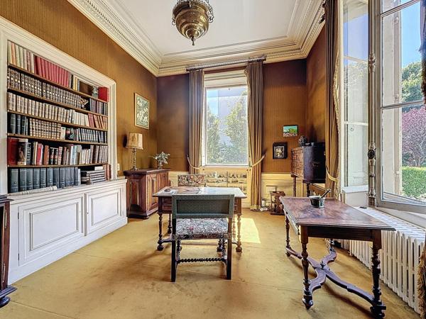 Meudon (92190) - Appartement de standing, 189m², 2 terrasses de 17 et 31m², grand jardin