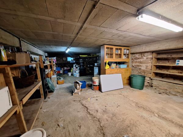 Fermette de 4 chambres avec dépendances