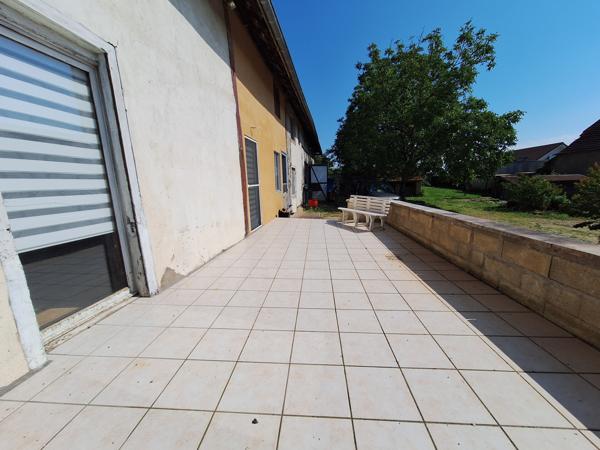 Fermette de 4 chambres avec dépendances