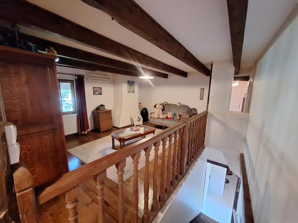 Fermette de 4 chambres avec dépendances