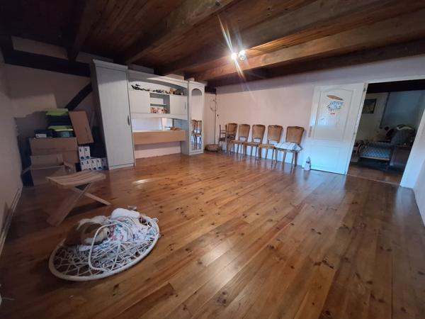 Fermette de 4 chambres avec dépendances