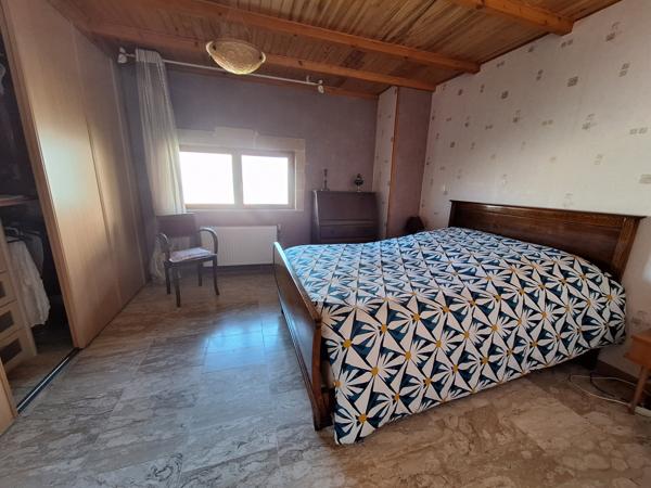 Fermette de 4 chambres avec dépendances